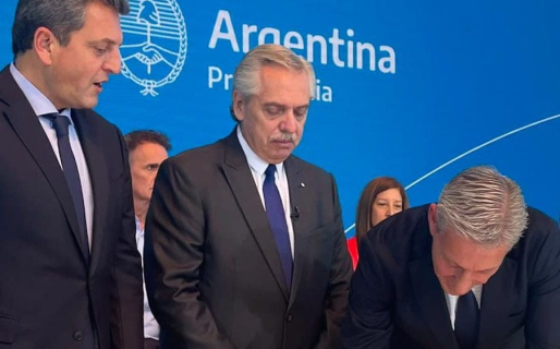 Arcioni: «Hay dos modelos de Argentina, el de Massa impulsado por el diálogo y el de Macri liderado por el odio»