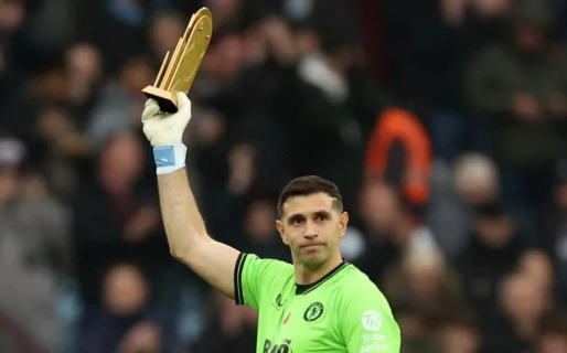 «El mejor del mundo»: el recibimiento a Dibu Martínez antes del triunfo de Aston Villa