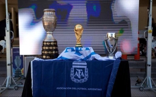 La Copa del Mundo, Copa América y Finalissima fueron exhibidas en Rawson