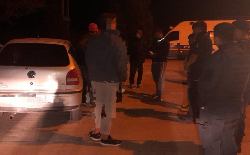 Detienen a un joven que llevaba drogas, un arma y munición dentro de su vehículo en Ciudadela