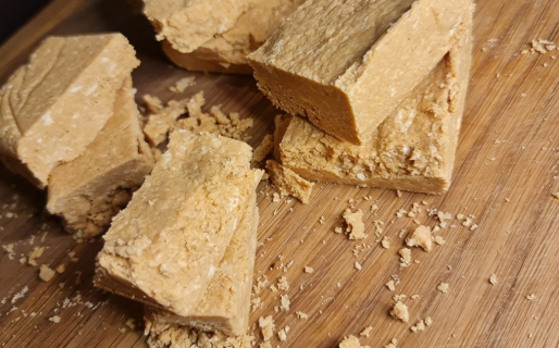 Una joven es detenida por intentar robar casi un kilo de mantecol