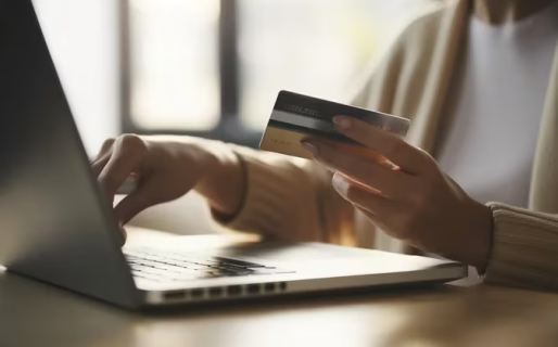 El nuevo dólar tarjeta: cuánto habrá que pagar desde mañana por los consumos en el exterior