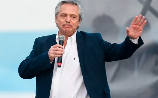 Alberto Fernández deja el dólar oficial 5 veces más alto que el que recibió y una brecha del 170 por ciento