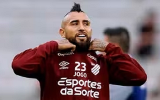 Arturo Vidal habló sobre los rumores de su posible llegada a Boca Juniors y avisó cuándo definirá su futuro