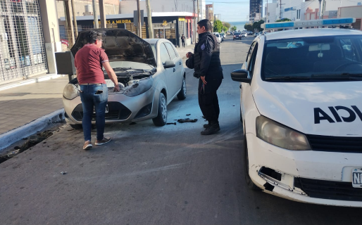 Se le comenzó a incendiar el vehículo y pudo apagarlo con su extintor