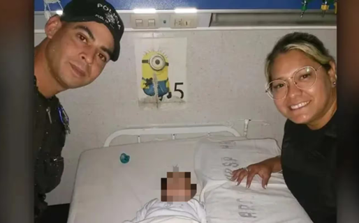 Dos policías le salvaron la vida a un bebé de tres meses haciéndole RCP dentro de un patrullero