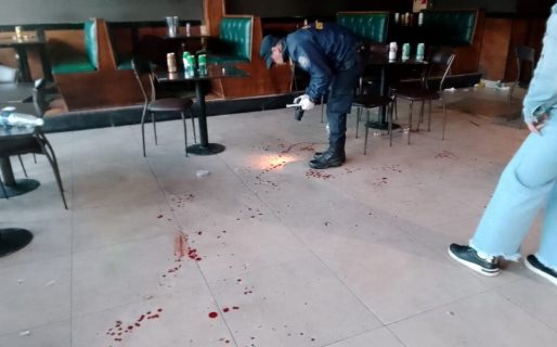 Le cortó las venas con una botella en medio de una pelea y quedó detenido