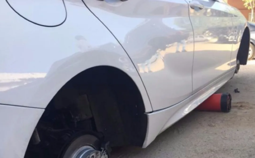 Denuncian continuos robos y picadas en barrio Roca