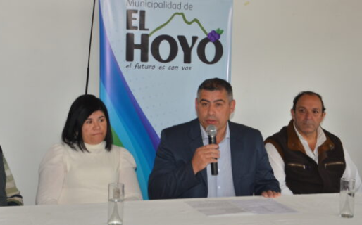 «El Hoyo debe cerca de 70 millones de pesos»: reveló el intendente Salamín