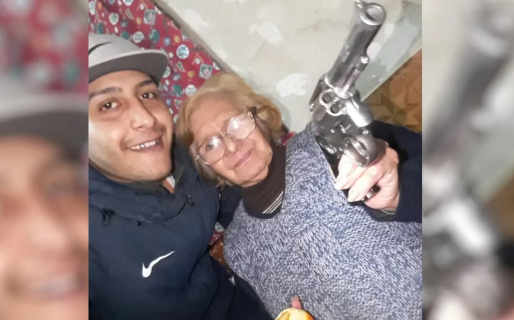 Condenaron a 7 años de cárcel a un sicario que se fotografiaba armado junto a su abuela