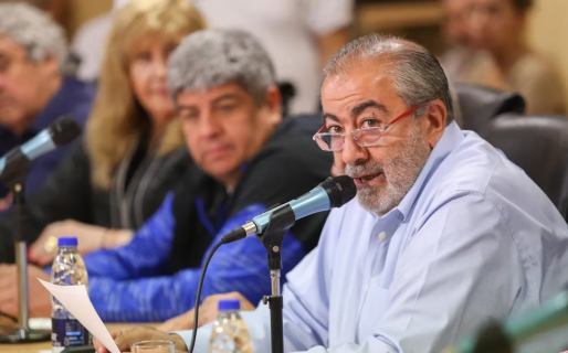 Tras la publicación del mega DNU de Javier Milei, la CGT planea un paro general inminente