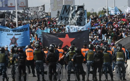 El Gobierno avanzará en una auditoría de los planes sociales y analiza descentralizar el Potenciar Trabajo