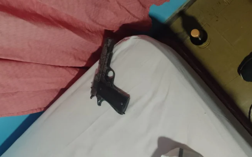 Amenazó y disparó a un vecino, le allanaron la casa y encontraron un arma