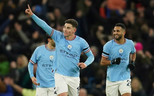 El gol de Julián Álvarez tras una gran jugada colectiva en la Premier League