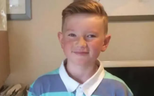 Encontraron a un niño que había desaparecido hace seis años: estaba caminando solo por una ruta