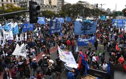 El Gobierno dará de baja más de 8.500 planes Potenciar Trabajo que cobraban empleados públicos