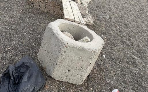 Vecinos de Km3 enojados por la falta de limpieza en la playa