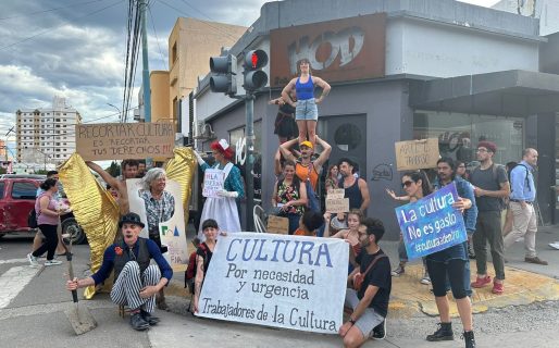 Reclamo de trabajadores culturales: «Es mentira que no hay plata»