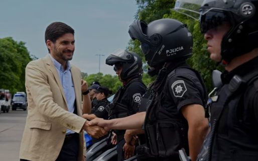 Conmoción política por más amenazas narcos contra el gobernador Pullaro: tuvo que sacar a su familia de Rosario