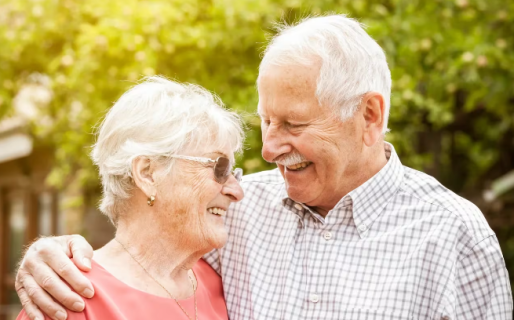 Un estudio confirmó que se redujo la brecha de longevidad entre hombres y mujeres en todo el mundo