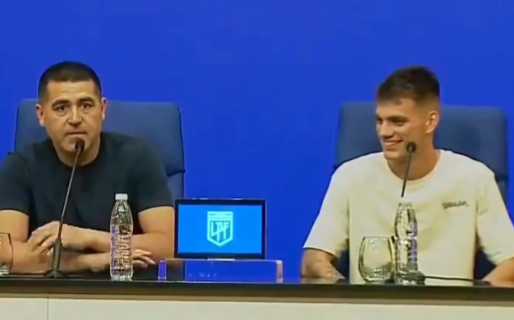 La chicana de Juan Román Riquelme a Kevin Zenón en la presentación de los refuerzos de Boca