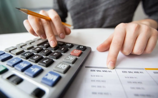 Impuesto a las Ganancias: cuánto habrá que pagar en 2024 y cuánto creen los expertos que debería cobrar la AFIP