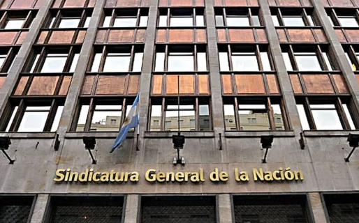 El Gobierno continúa con el ajuste en el Estado y analiza la situación de miles de empleados públicos