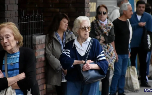 Hay el doble de jubilados y pensionados que en 2001 y sólo 4 de cada 10 obtuvo el beneficio con todos los aportes