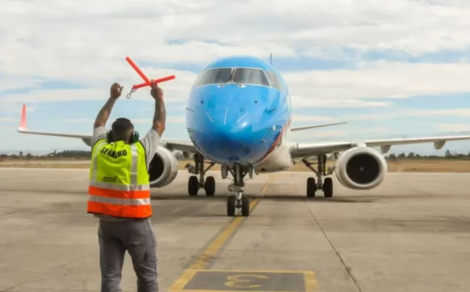 Los gremios aeronáuticos se sumarán al paro de la CGT y habrá complicaciones con los vuelos