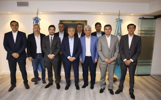 Los gobernadores de JxC se reunieron para definir su postura frente a los cambios que hizo el Gobierno en la Ley Ómnibus