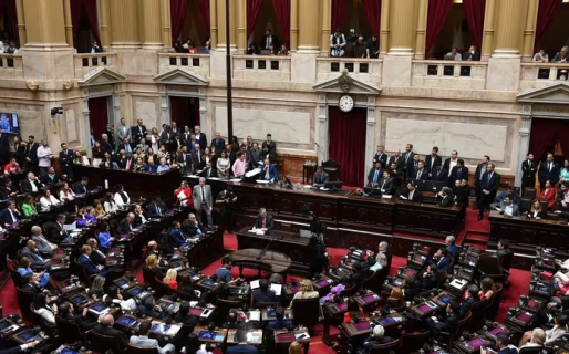 Tras un mes de negociaciones y con un texto modificado, el Gobierno enfrenta su mayor desafío para aprobar la Ley Ómnibus