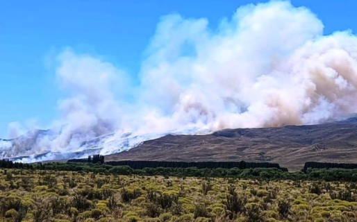 Confirman que el paso de la Trochita inició el incendio en El Maitén