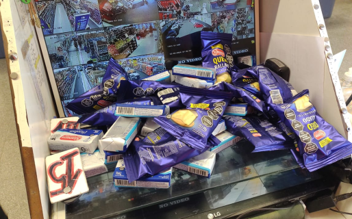 Ladrona de lácteos intenta sustraer un botín de 50 mil pesos