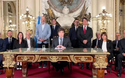 El Gobierno analiza introducir cambios en la reforma jubilatoria para asegurarse el apoyo a la Ley Ómnibus