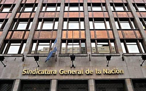 El Gobierno continúa con el ajuste en el Estado y analiza la situación de miles de empleados públicos