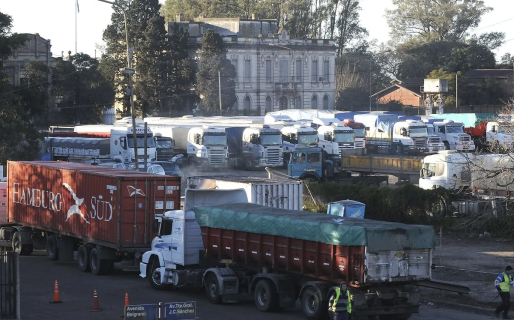 Combustibles: transportistas critican los nuevos incrementos