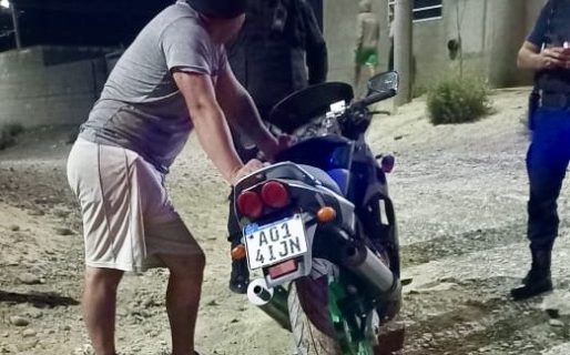 Detienen en Bella Vista Sur a un sujeto con una moto robada