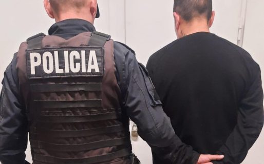 Tenía orden de restricción y fue a la casa de su ex pareja