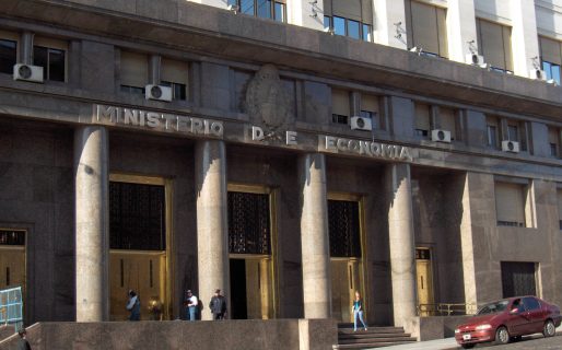 Las transferencias no automáticas cayeron un 64% en enero