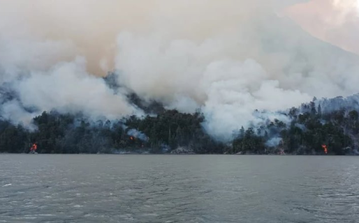 Detuvieron el incendio en el Parque Nacional Nahuel Huapi tras días de combatir las llamas