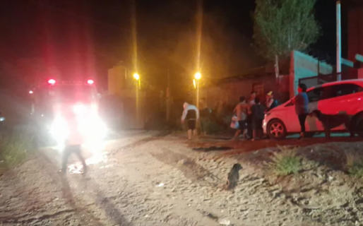 Se incendió una vivienda y dos personas tuvieron que ser rescatadas