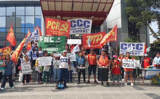 Movimientos sociales realizaron una olla popular en rechazo al DNU y Ley Ómnibus