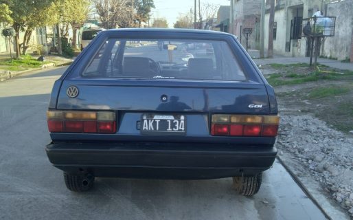 Viajaba desde Buenos Aires hasta Ushuaia: Paró en Comodoro, le robaron el auto y lo dejaron “con lo puesto”