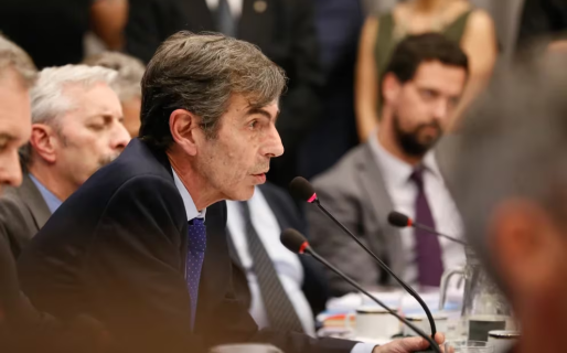 Aprovechar el sol, usar pijama y abrigarse con camperas: los consejos del Gobierno para ahorrar energía ante la suba de tarifas