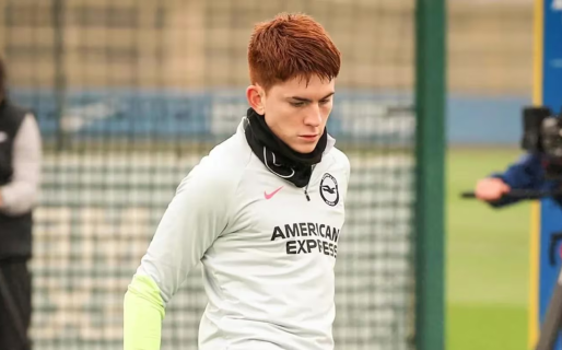La respuesta del DT del Brighton cuando le preguntaron si el Colo Barco está listo para debutar