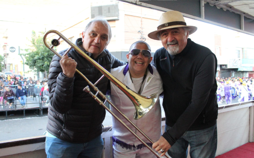 Linares: “En época de política abrazan y besan a la gente, pero cuando se ponen el saco se olvidan de dónde salieron”