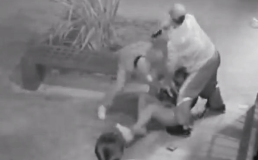 Una mujer policía mató a un hombre que la asaltó y ahora está presa