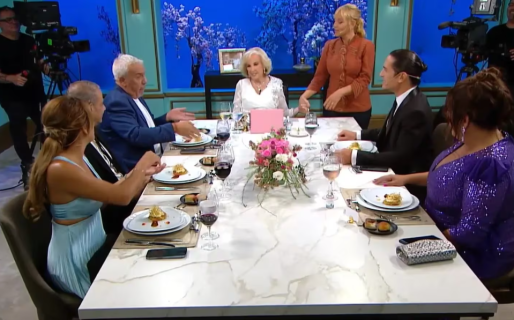 Coco Sily se quejó de los platos de “La noche de Mirtha Legrand” y la conductora lo retó: “¡No desprecies!”
