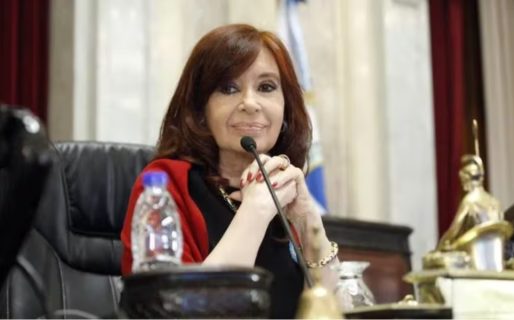 Cristina Kirchner le contestó a Javier Milei y siguen los cruces: “Cálmese, Presidente”