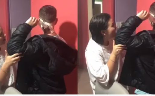 Se tatuó la cara de su hermana en el cuello y generó un polémico debate